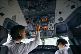 Tiết lộ 1 ngày làm việc của cơ trưởng trên máy bay