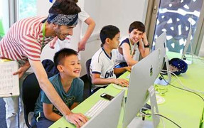 Nhà giàu 'bạo tay' chi trăm triệu cho con du học hè