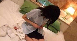 Chích roi điện vào gái bán dâm sau khi 'mây mưa' để cướp tài sản