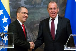 Ngoại trưởng Nga kêu gọi Mỹ từ bỏ kế hoạch lật đổ Tổng thống Venezuela