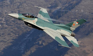 Indonesia dùng máy bay đánh thức người dân dậy ăn sáng