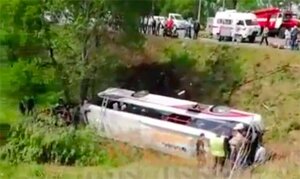 Xe chở 43 khách du lịch Trung Quốc bị lật ở Nga, hai người chết