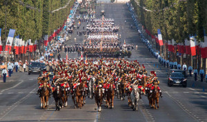 Bạo lực bùng phát sau lễ duyệt binh kỷ niệm Quốc khánh Pháp