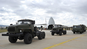 Bị tố bỏ đồng minh theo Nga, Thổ Nhĩ Kỳ nói S-400 sẽ có lợi cho NATO