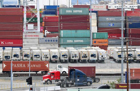 112 tỷ USD hàng Trung Quốc bị Mỹ áp thuế 15% có hiệu lực