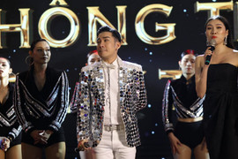 Video: Quang Hà mắt đỏ hoe nói về sự cố cháy Cung Văn hóa Việt Xô