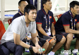 HLV trưởng tuyển Việt Nam: Thầy nội không hào hứng, chỉ có thầy ngoại ứng tuyển