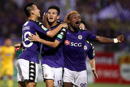 HLV Hà Nội FC: 'Khán giả đến xem đông giúp cầu thủ chơi thăng hoa hơn'