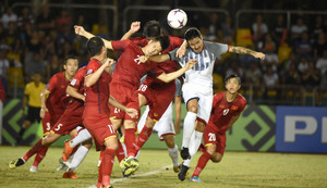 Duy Mạnh: Đình Trọng dễ thương, hơi thảo mai nhưng quyết đoán và chắc chắn