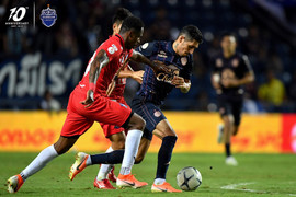 Thói quen của Buriram United khiến nhiều người lo cho tương lai Xuân Trường