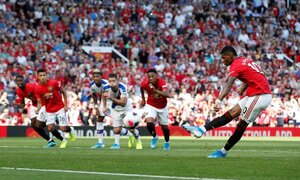 Rashford đá hỏng phạt đền, MU lần đầu tiên thua Crystal Palace ở Ngoại Hạng Anh