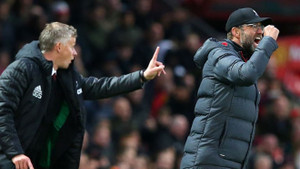 Klopp chê MU chỉ biết phòng ngự, Solskjaer đáp trả