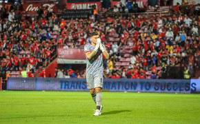 Đặng Văn Lâm là công thần trong màn 'hồi sinh' kỳ diệu nhất Thai League