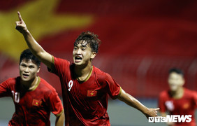 Thắng đội bóng châu Âu, U21 Việt Nam vào chung kết U21 quốc tế