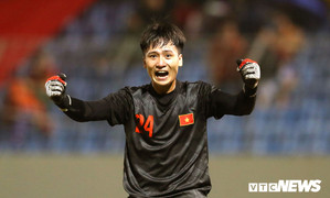 Thủ môn xuất sắc nhất U21 Quốc tế mong được cạnh tranh với Bùi Tiến Dũng