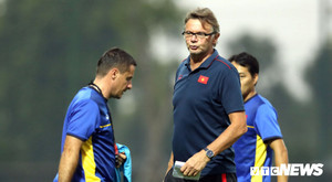 HLV Troussier: Đấu U19 Nhật Bản còn hơn cả trận chung kết