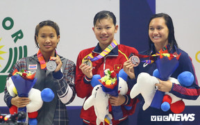 Kình ngư Ánh Viên và chuyện 'nói đi đôi với làm' của ngành thể thao