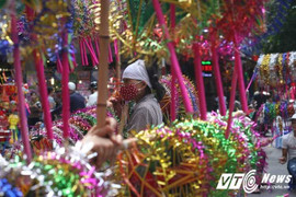 Trung thu 2016: Người Việt chán đồ chơi ngoại, phố rực rỡ hàng truyền thống