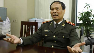 Đề xuất xóa xe biển xanh, biển đỏ: 'Ai kiểm soát được việc lấy xe công đi chơi, lễ chùa?'