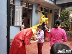 Múa lân dạo - nghề 'hot' hái ra tiền dịp đầu năm mới