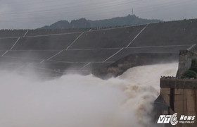 Ảnh hưởng nặng nề sau mưa lớn, tỉnh Hòa Bình công bố tình trạng khẩn cấp