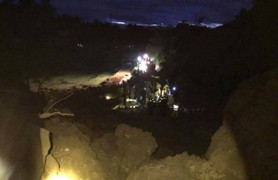 Sạt lở đất khủng khiếp ở Hòa Bình, 18 người bị chôn vùi trong đêm