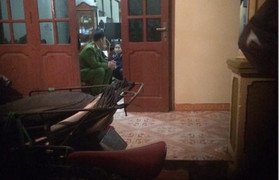 Nữ sinh phát hiện bạn trai chết trong tư thế treo cổ trong phòng trọ