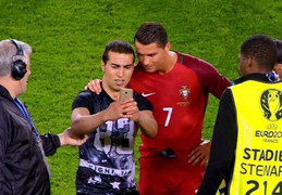 Tin tức Euro 21/6: Gareth Bale đỏ vận, Ronaldo làm soái ca vẫn đen