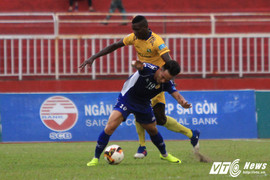 Công Vinh xin lỗi cổ động viên: Sự thật trần trụi