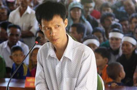 Kẻ giết vợ rồi đi máy bay về quê giết tình địch lĩnh án tử hình