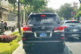 4 xe Lexus 570 gắn biển xanh: Tỉnh ủy Sóc Trăng trả xe cho công an