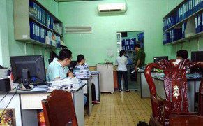 Một Chủ tịch HĐQT chết trên ghế làm việc với vết thương ở bụng