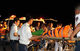 Tàu cá phát nổ, 3 ngư dân mất tích giữa biển khơi