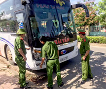 Tông chết người rồi bỏ trốn: 'Tài xế kéo xe nạn nhân toé lửa'