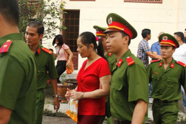 15 năm tù cho Hoa hậu quý bà lừa đảo hàng triệu USD