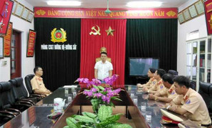 CSGT Thanh Hóa tìm thấy chủ nhân bọc tiền trên quốc lộ 1A