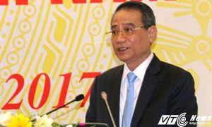 Ùn tắc 'trên trời, dưới đất' tại sân bay Tân Sơn Nhất, Bộ trưởng GTVT yêu cầu xử lý