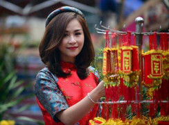 'Xiêu lòng' với bộ ảnh Tết của nữ tiếp viên trưởng Vietjet Air