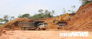 Xẻ đồi lấy đất lấn biển xây đô thị ở Vân Đồn