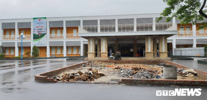 Có dự án hàng chục tỷ đồng, nước thải bệnh viện vẫn đổ ra hồ ở Quảng Ninh