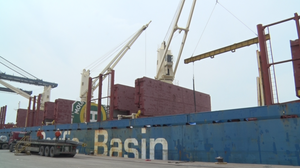 Thép Pomina bị tuýt còi vì quá nhanh nhảu trả cổ tức