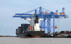 Cảng Đình Vũ lãi lớn, giá cổ phiếu vẫn giảm mạnh