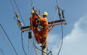 Phó Thủ tướng chỉ đạo theo dõi, đánh giá tác động việc điều chỉnh giá điện