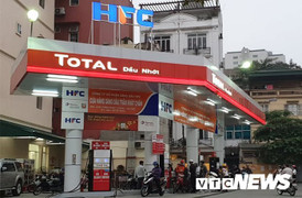 Giá xăng tăng ngấu nghiến, giảm nhỏ giọt cho có