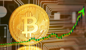 Bitcoin ‘nhấn ga’ vọt lên trên 11.000 USD
