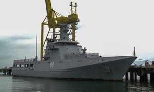 Tàu Hải quân Brunei đến Đà Nẵng