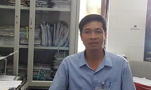 Trưởng phòng dùng ghế ném nữ đồng nghiệp