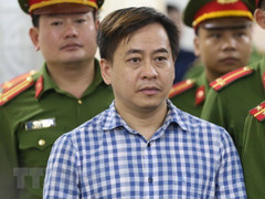 Vũ 'nhôm' được giảm án