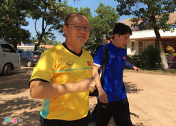 Không cử cầu thủ dự họp báo, VFF bị phạt 10.000 USD