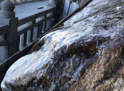 Nhiệt độ xuống 0 độ C, băng xuất hiện trên đỉnh Fansipan